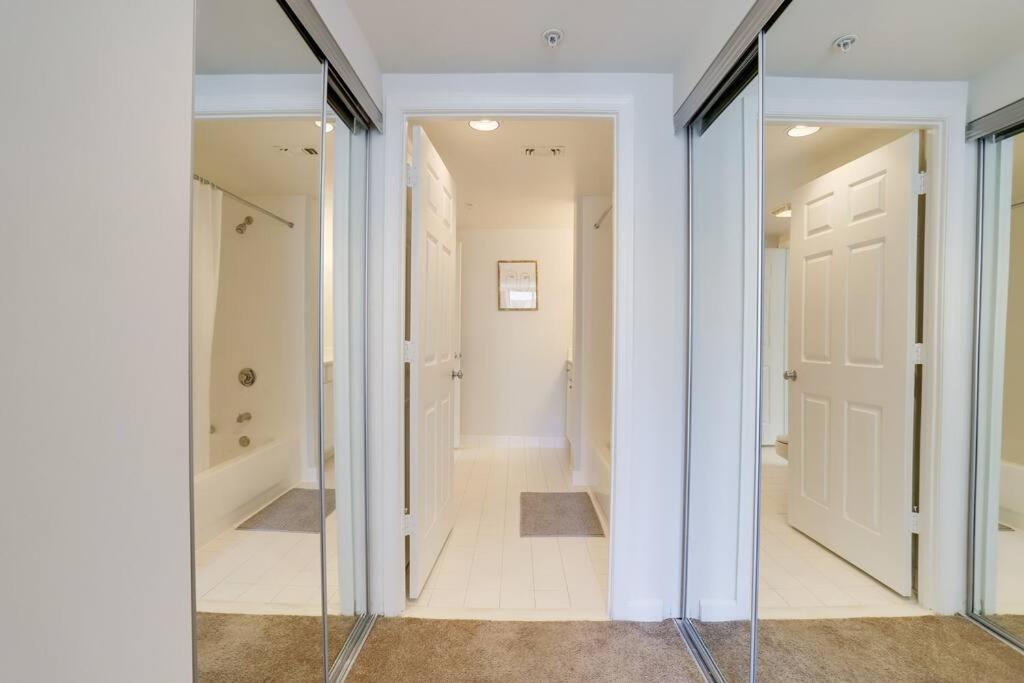Bright Apartment Walk To Ballston Metro Arlington Exterior photo